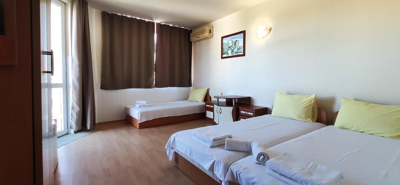 Sineva Guest House Ravda Exterior foto