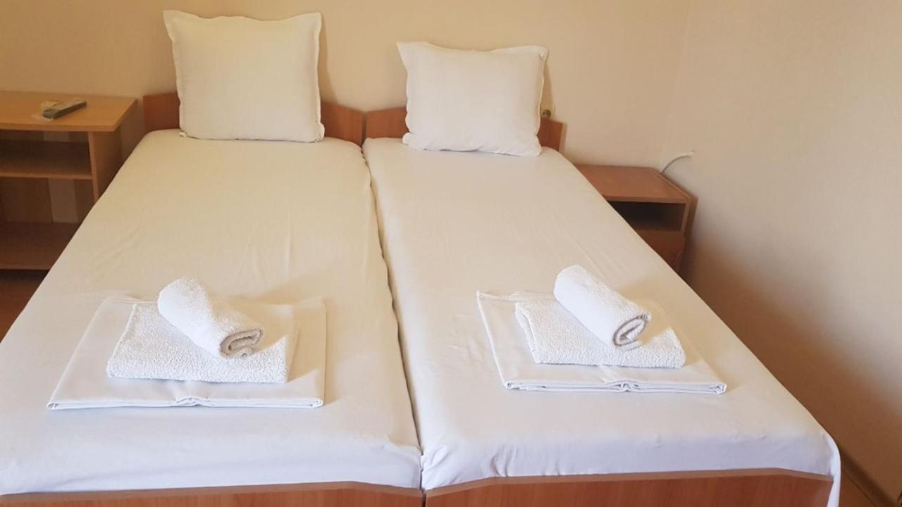 Sineva Guest House Ravda Exterior foto