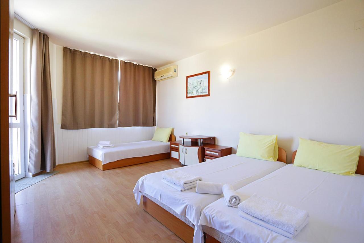 Sineva Guest House Ravda Exterior foto